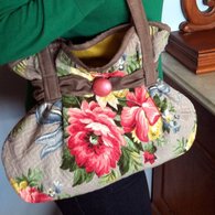Purse_close-up_listing