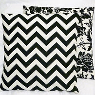 Blk_wht_zigzag_pllw_cvr_listing