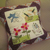 Shannons_cushion_-_front_listing