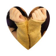 Autumn_maize_knitted_handwarmer_listing