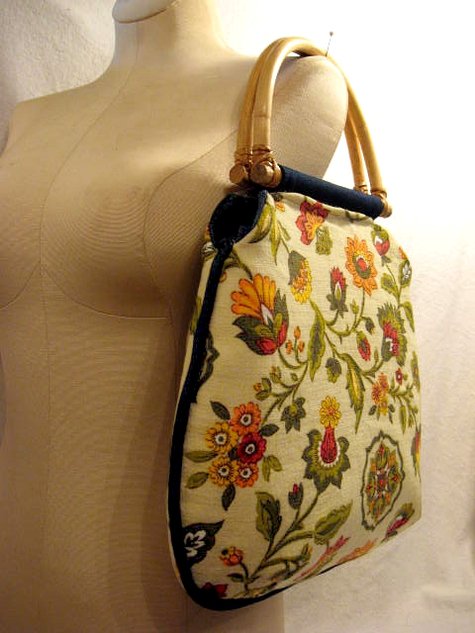 Exoticfloral_cream_hobo_side_large