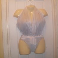 Bathing_suit_2012_003_listing