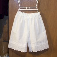 Eyelet_bloomers_001_listing