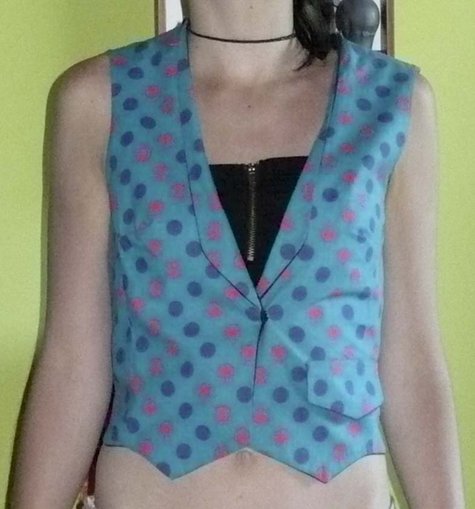 Kamizelka_grochy_prz_d_large