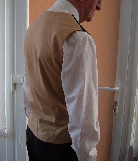 Donald_s_waistcoat_2_large