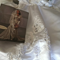 Ad_with_gown_listing