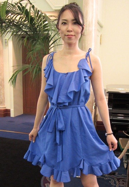 Bluedress1_large