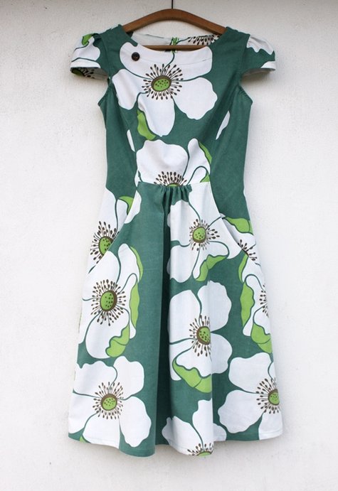 Blogsimplicity2591gr_n1_large