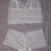 White_set_listing