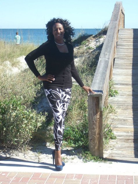 Blackandwhite_leggings_large