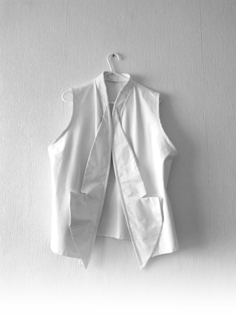 100820121696_large