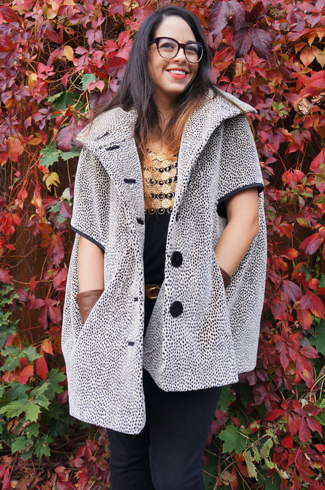 Vogue_8776_cape_9_large