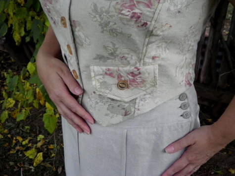 Rose_vest_4_large