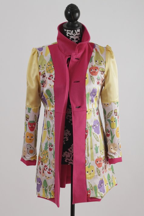 Pink_coat_142_large