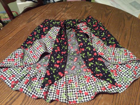 Cherry_apron_2_large