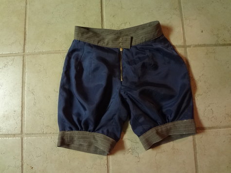 Tonia_shorts_004_large