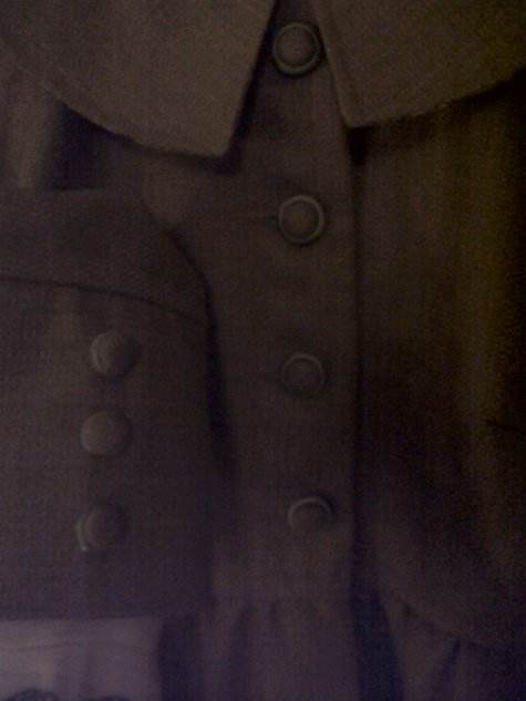 Coat_button_detail_large