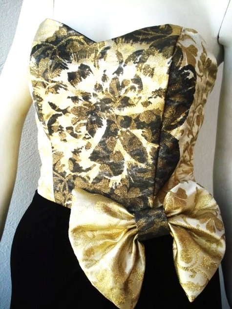 Gold_black_035_large