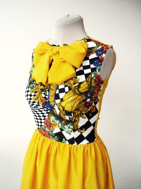 Yelow_006_large