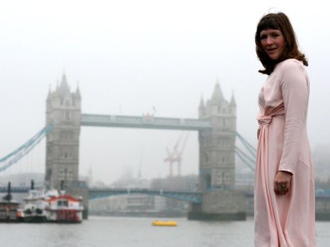 Pale_pink_dress_-_with_bridge_large