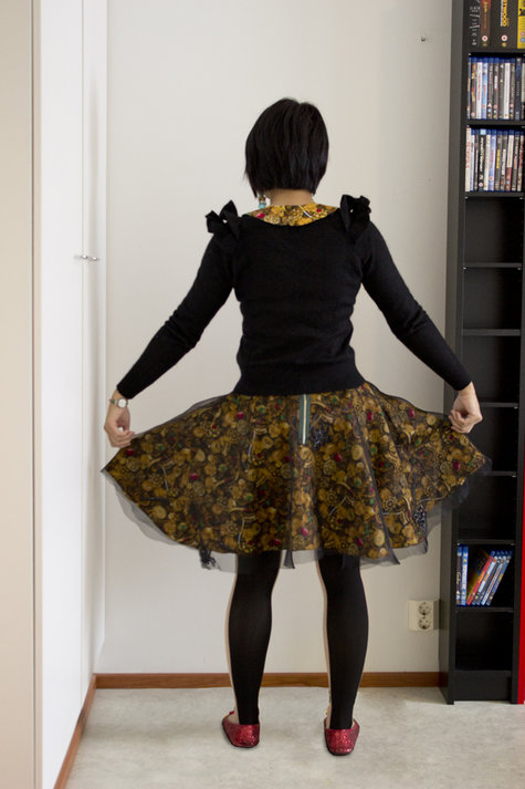 Statementskirt3_large