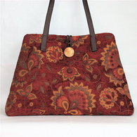 Red_tapesry_tote_bag_listing