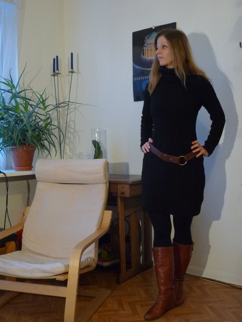 2013-01-22_schwarzes_rolli-kleid5_large