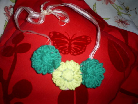 Bib_necklace_mini_1_large