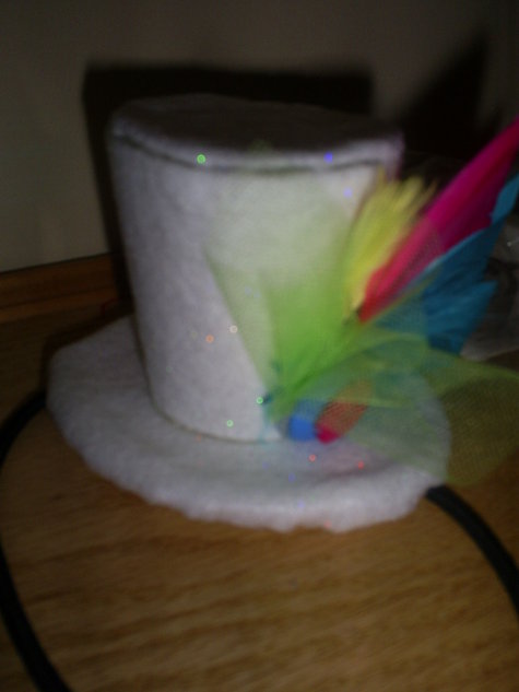 White_top_hat_3_large
