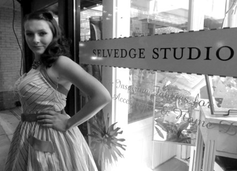 8_gwenmannselvedgebw_large