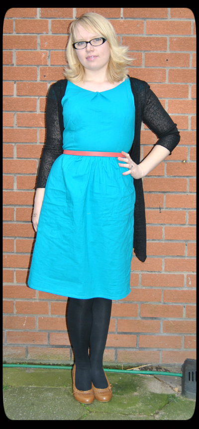 Interview_dress_with_black_cardigan_large
