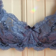 Lavander_bra_-_front_closer_listing