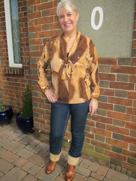 Braune_bluse_1_large