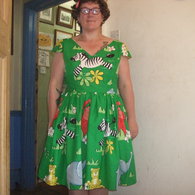 2013_042342013jungledress0007_listing