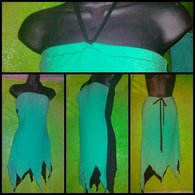 Stretch_pixie_green_display_listing