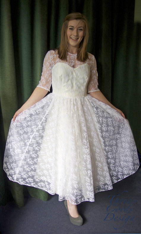 Wedding_dress_2_large