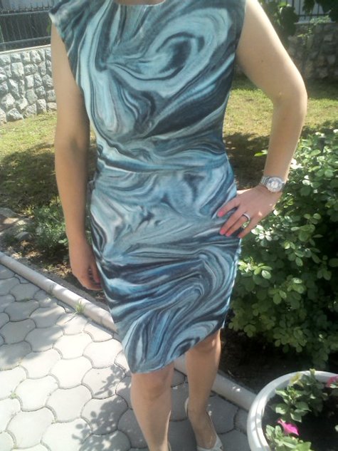 Img106_large