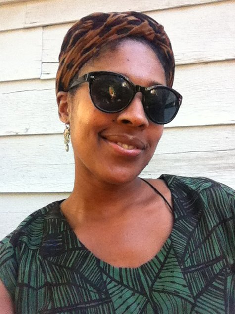 Printedportraitblouse_close_up_large