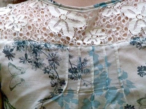 Haut_fleuri_chez_louise_de_tails_1_large