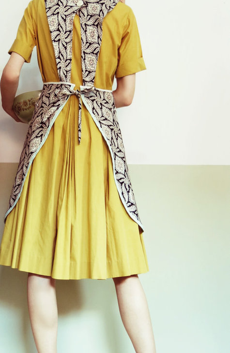 1940s pinafore