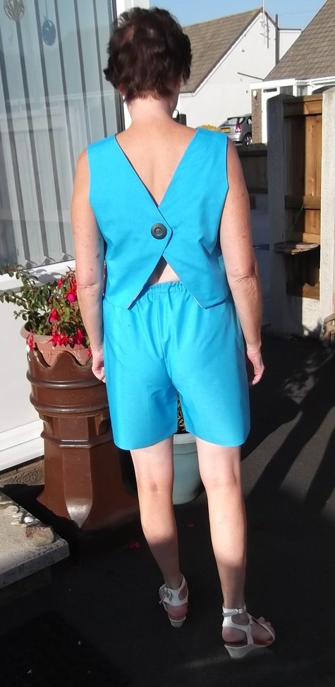 Beach_outfit_4_large