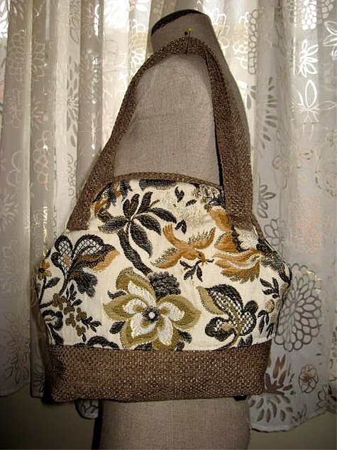 Pursesnapclosure_goldendoves_front_large