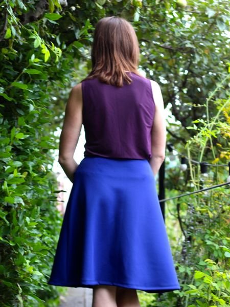 Blue_travel_skirt_-_back_view_closeup_large