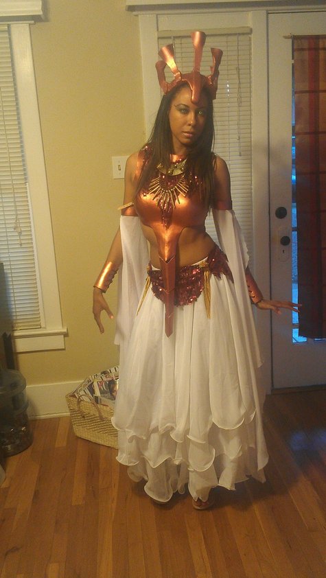 cosplay damned Queen the of