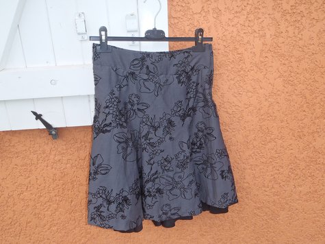 Grey_skirt1_large