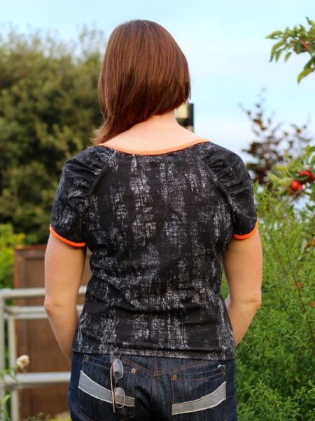 Neon_trim_tee_-_back_view_large