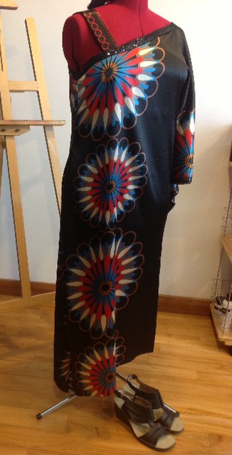 Assymetrical_dress_large