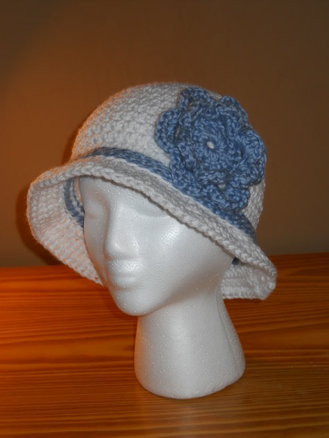 Amy_s_cloche_large