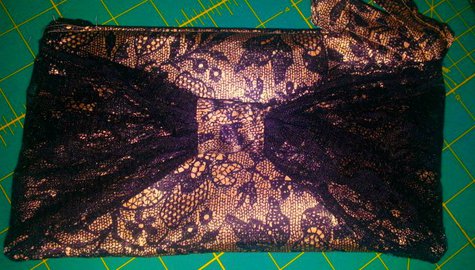 Gold_and_lace_bow_bag_large