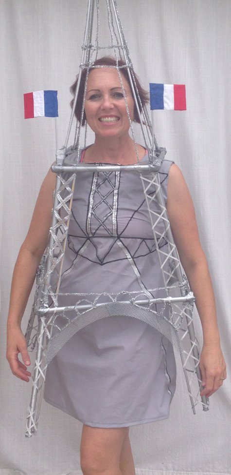 Oct__2014_248_eiffel_tower_costume_large